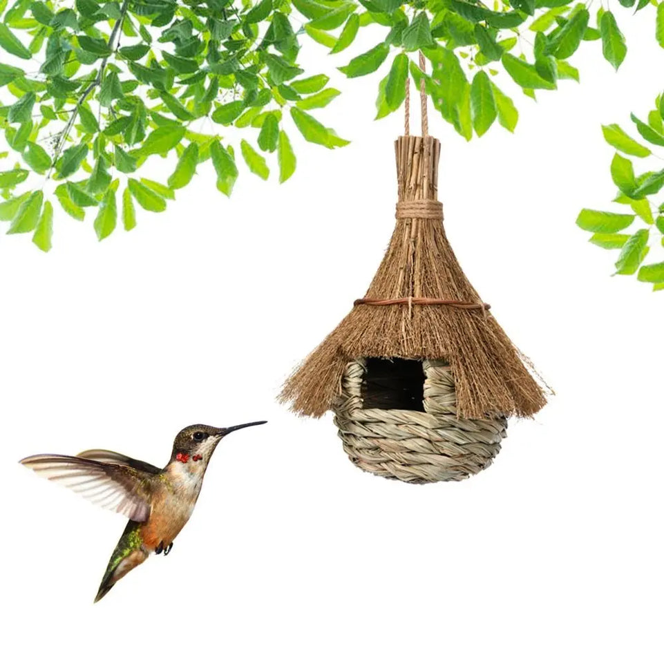 Hanging Bird House Hand Woven Grass Bird Hut Eco-friendly Birds Straw Cages Cozy Birds Nest Shelter from Cold Weather