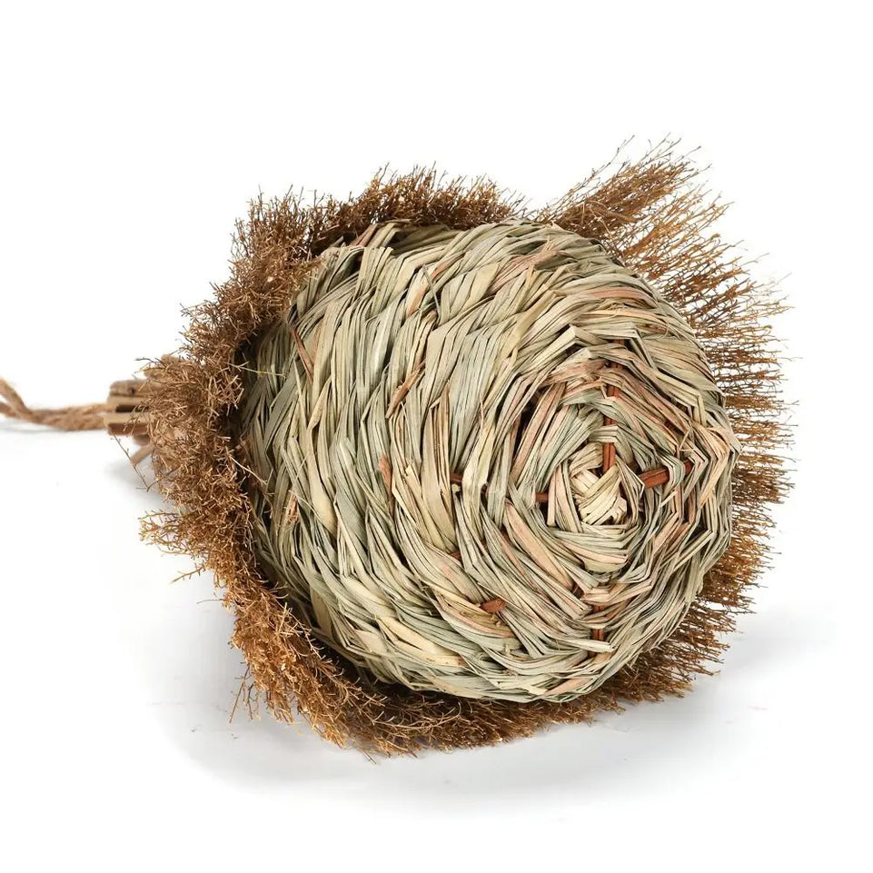 Hanging Bird House Hand Woven Grass Bird Hut Eco-friendly Birds Straw Cages Cozy Birds Nest Shelter from Cold Weather