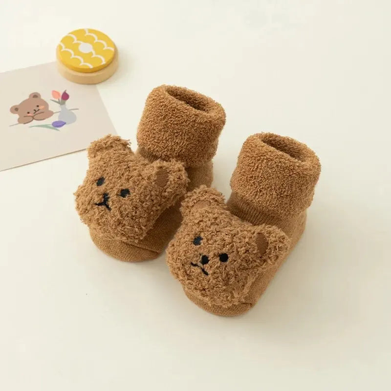 Autumn and Winter Fashion Simple and Lovely with Velvet Thickened Soft Soles Non-slip 0-2 Years Old Boys and Girls Toddler Shoes