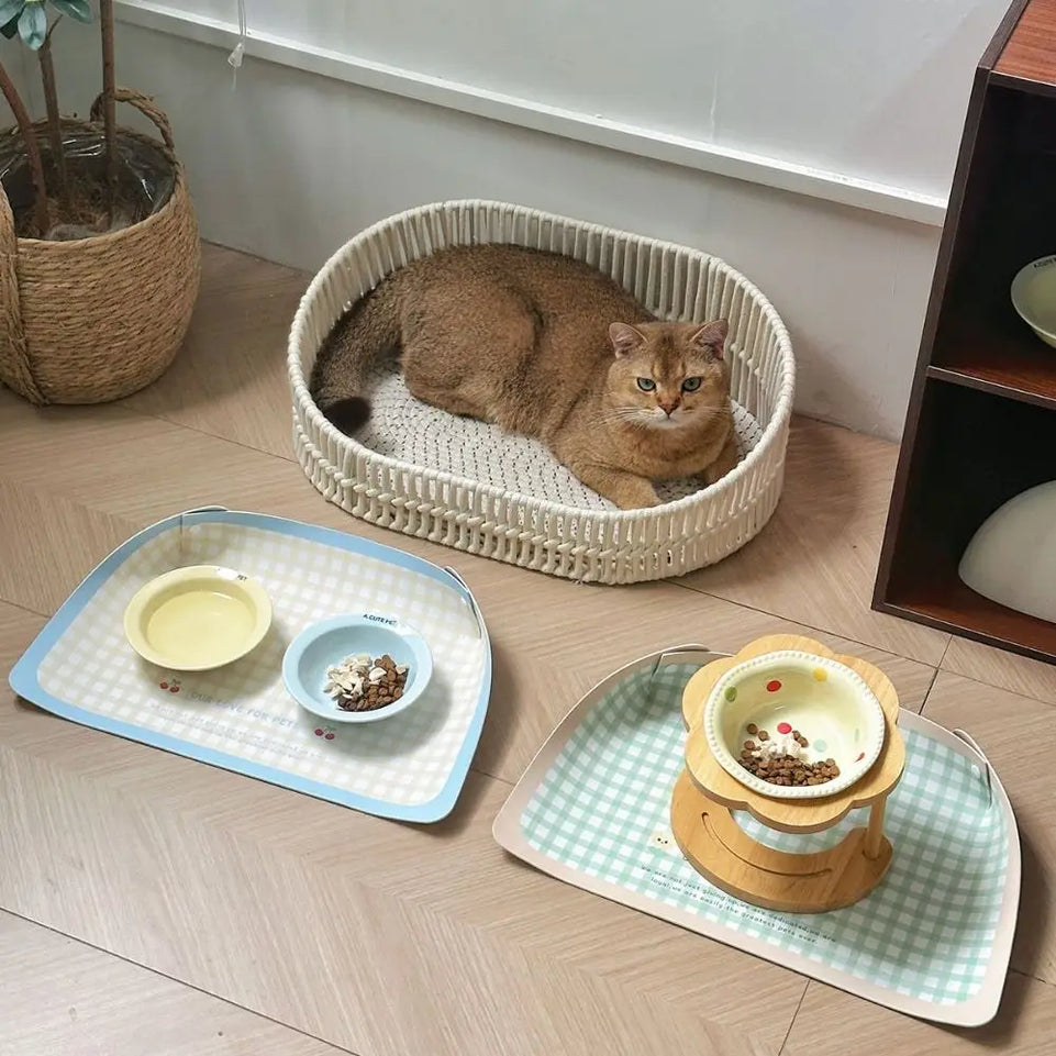 PU Leather Pet Anti Spill Placemat Oil Resistant Waterproof Dog Food Pad Anti Slip Folding Pet Feeding Mat Drinking Feeding