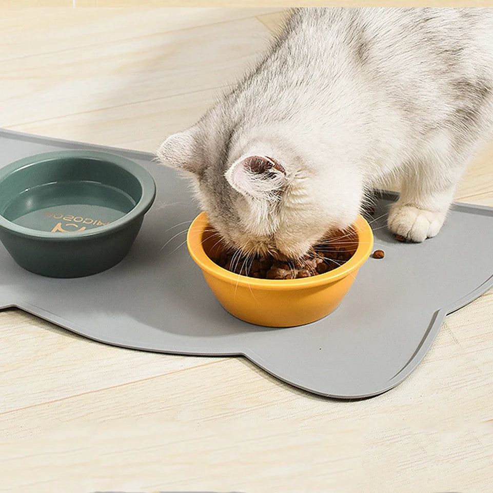Pet Feeding Mat for Cats and Dogs with Nonspill Nonslip Waterproof Leakage Food Easy to Clean Silicone Placemats