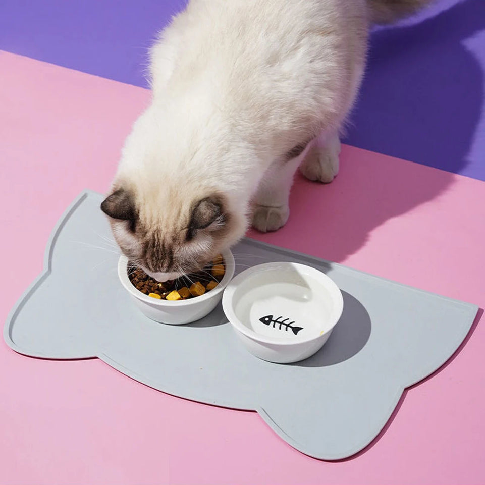 Pet Feeding Mat for Cats and Dogs with Nonspill Nonslip Waterproof Leakage Food Easy to Clean Silicone Placemats